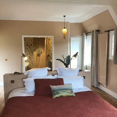 Gypsy Hotel